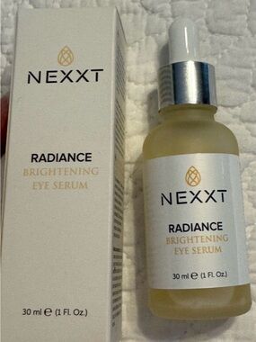 NEXXT Radiance Brightening Eye Serum - White & Gold